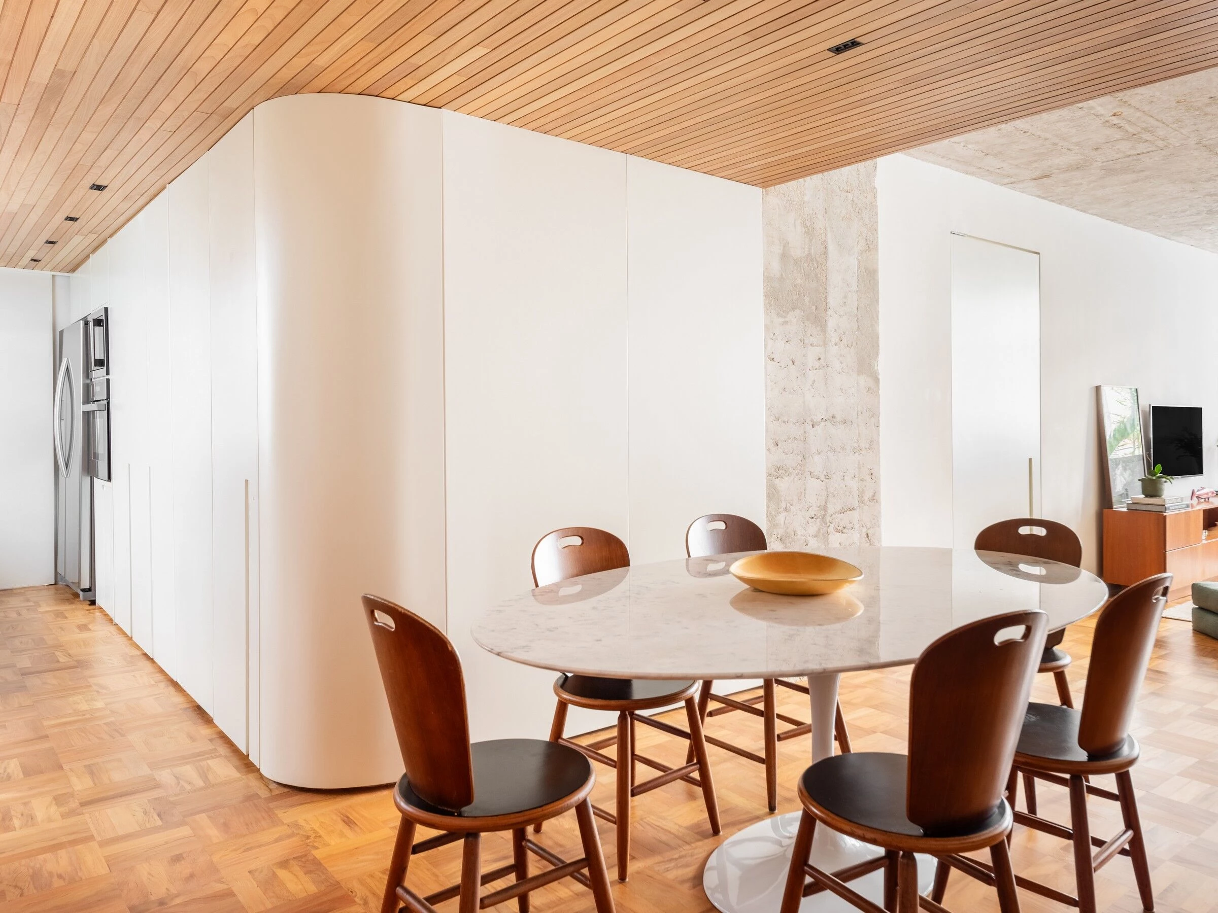 https://archello.com/story/141986/attachments/photos-videos/6 photo_credit Guilherme Pucci