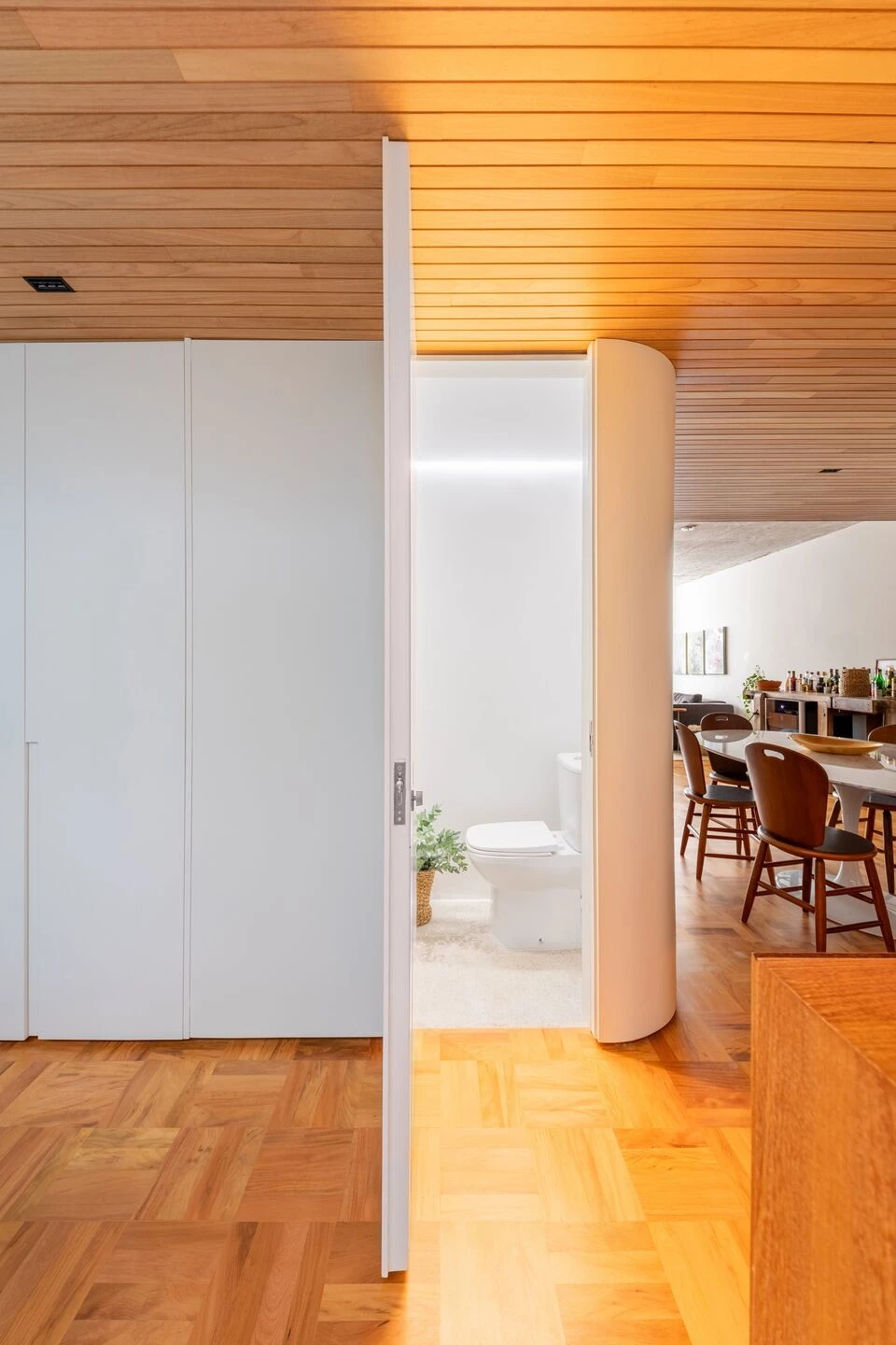 https://archello.com/story/141986/attachments/photos-videos/27 photo_credit Guilherme Pucci